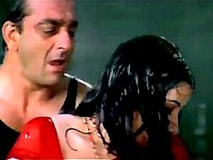 Manisha making love encircling Sanjay Dutt